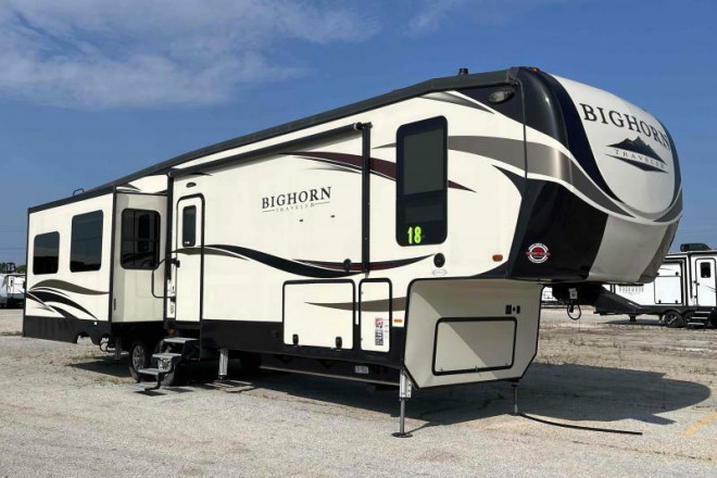 2018 Bighorn Traveler M-37SS