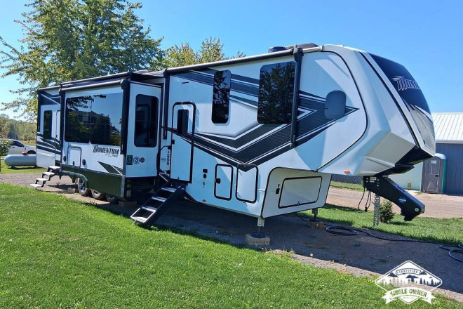 2023 Momentum 395MS
