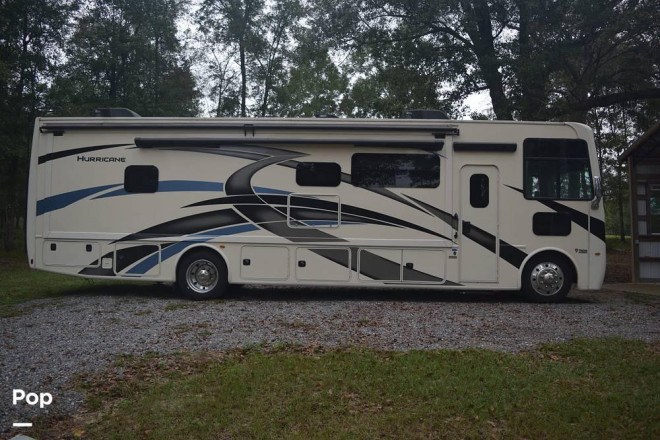 2022 Hurricane 34R