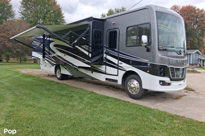2021 Vacationer 35P