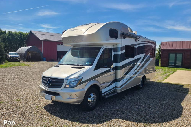 2015 Navion 24G