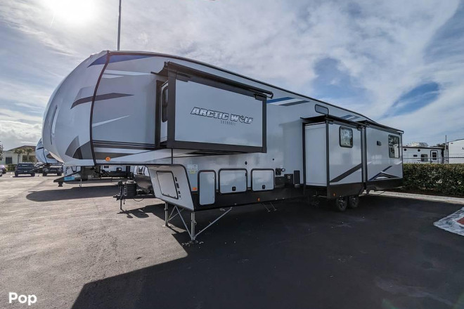2022 Arctic Wolf 3660SUITE