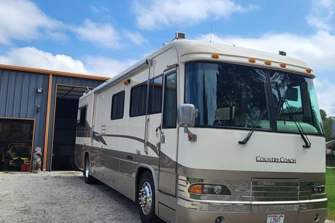 2000 Magna 36