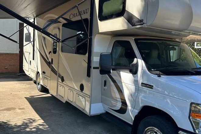 2018 Chateau 31W