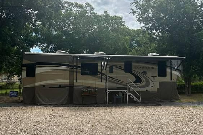 2017 Landmark 365 Series Charlston
