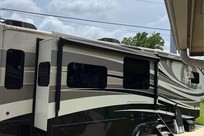 2015 Redwood 38RE