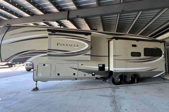 2020 Pinnacle 36 FBTS