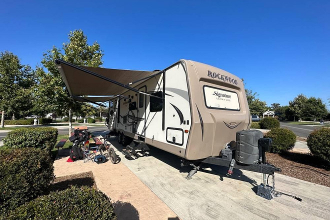 2017 Signature ULTRA LITE 8311WS