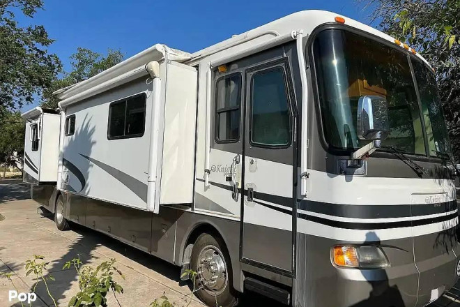 2004 Knight 38 PDQ
