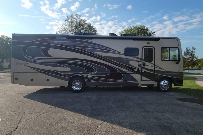 2018 Bounder 33C