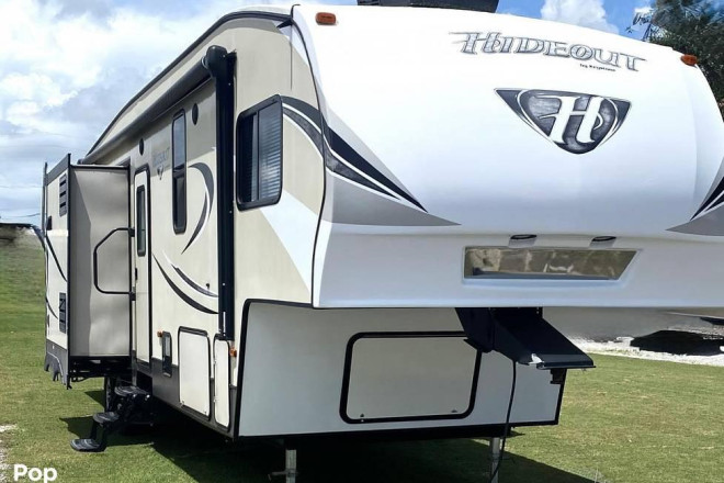 2017 Hideout 298 BHDS