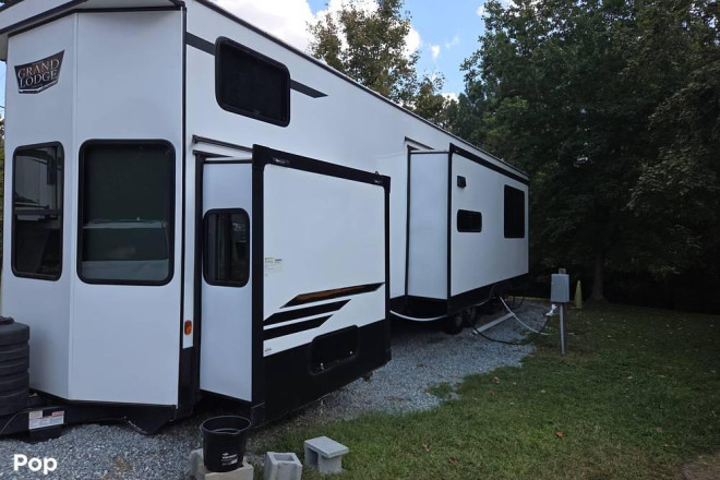 2023 Wildwood 42VIEW Grand Lodge