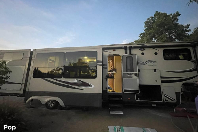 2015 Solitude 366DEN