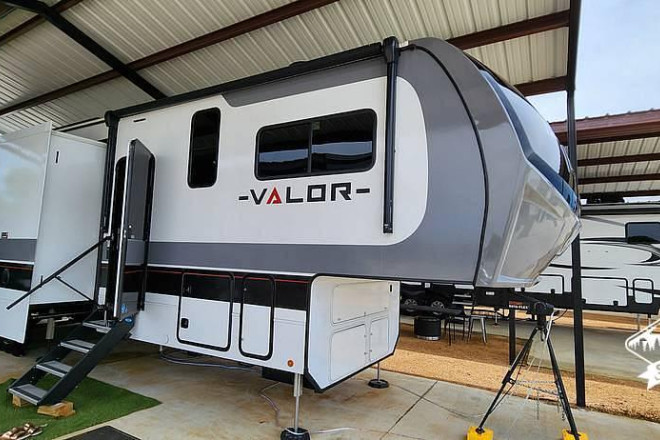 2025 Valor 44V14