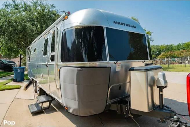 2016 Flying Cloud 26U