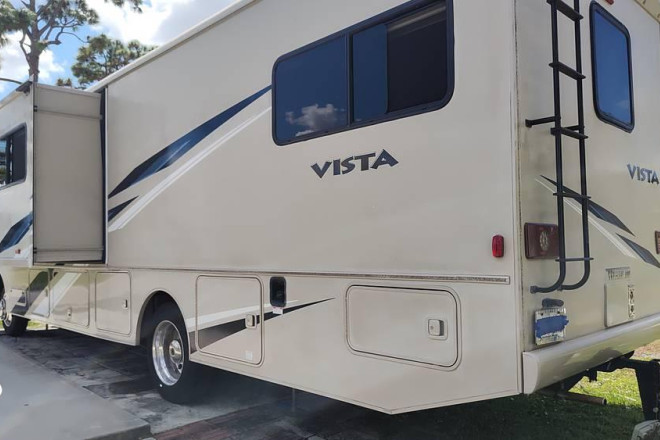 2021 Vista 35U