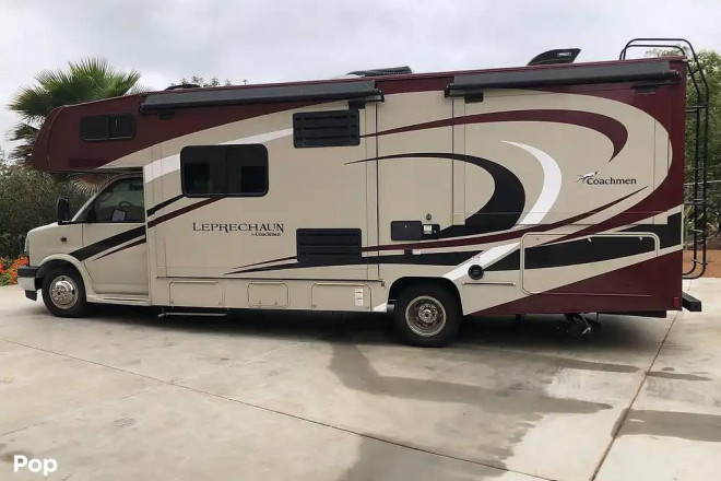 2020 Leprechaun 260DS