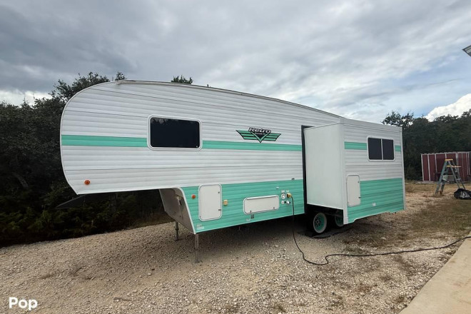 2018 Riverside Trailer Whitewater Retro 526RL