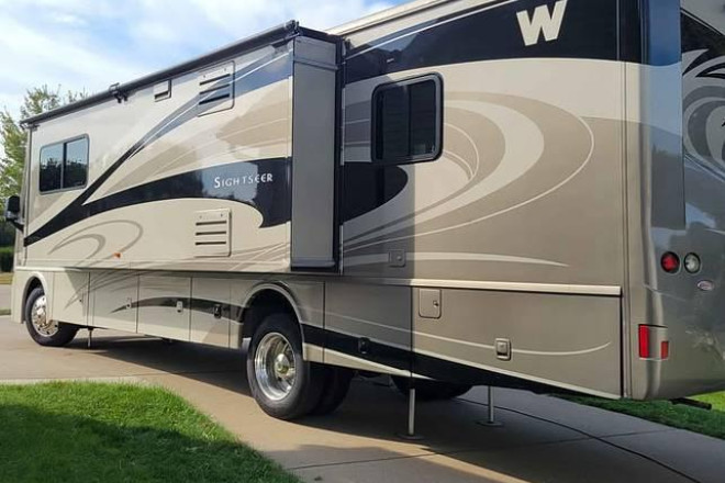 2014 Sightseer 33C