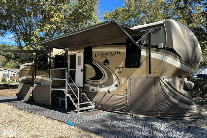 2017 Landmark 365 Series Charlston