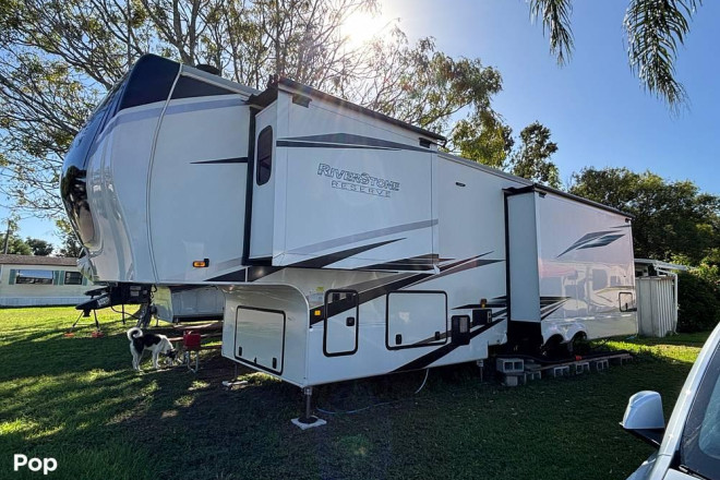 2022 Riverstone Reserve 3670RL