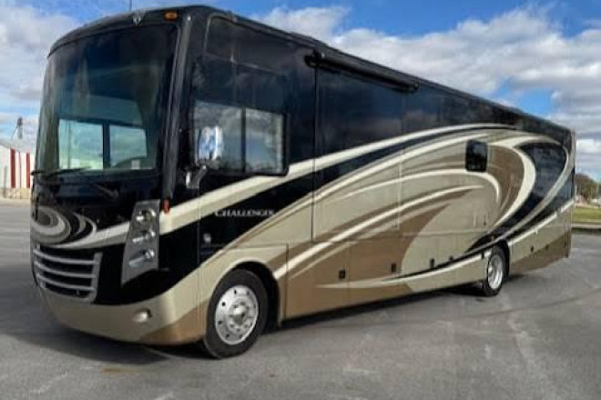 2015 Challenger 37KT