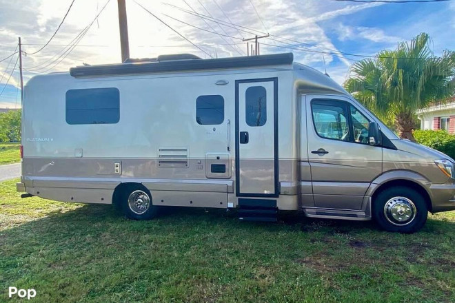 2018 Platinum 241XL DT