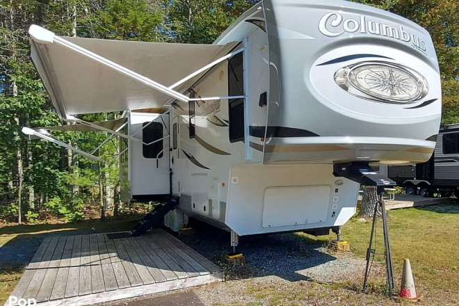 2021 Columbus 329DVC