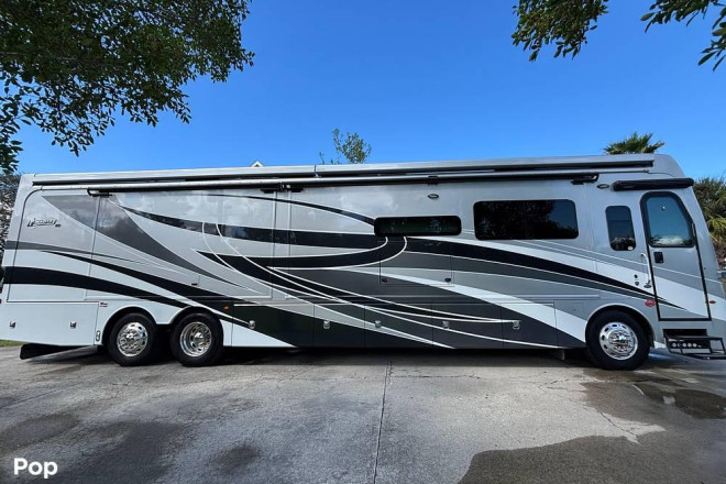 2021 Discovery LXE 44B