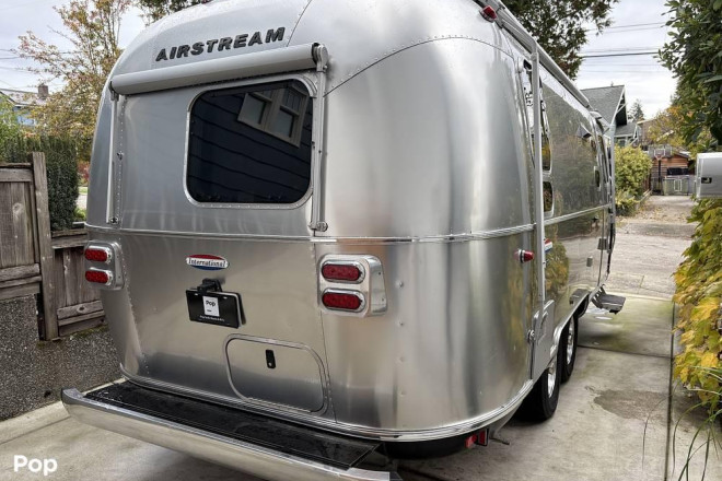 2018 International Signature 23CB