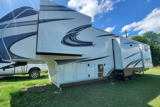 2021 Solitude 3950BHR