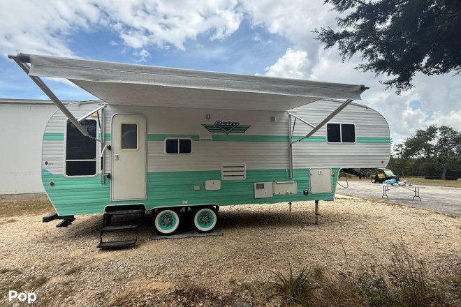 2018 Other Retro 526RL