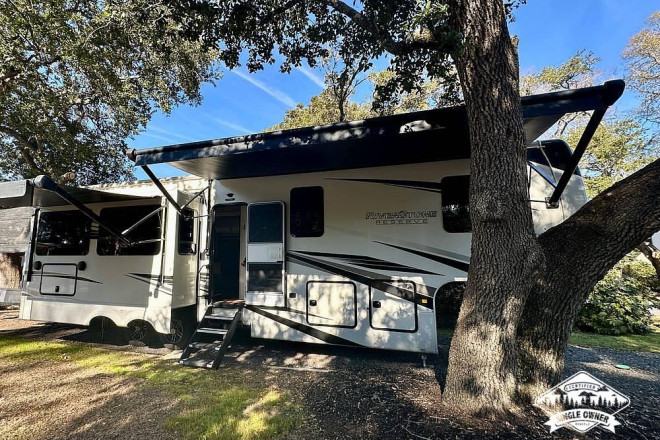 2022 Riverstone Reserve 3850RK