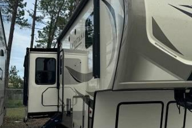 2019 Montana 3721 RL