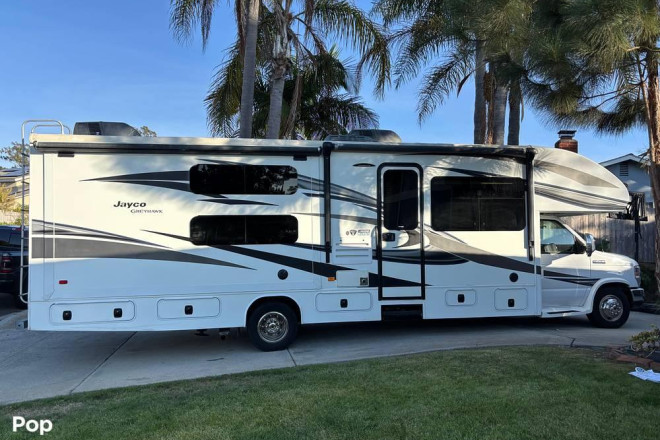 2018 Greyhawk 31FS