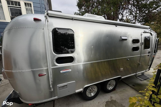 2018 International Signature 23D