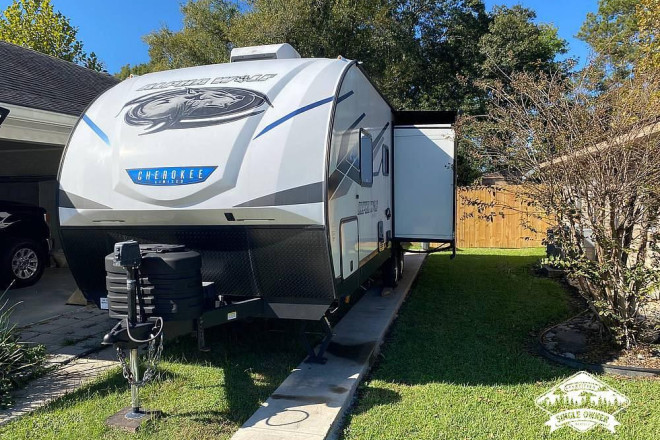 2024 Cherokee Alpha Wolf 2500RL-L