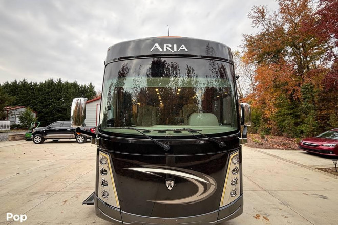 2021 Aria Series M-3901 Freightliner