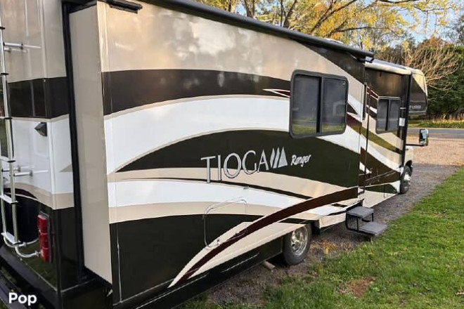 2012 Tioga RANGER 31N