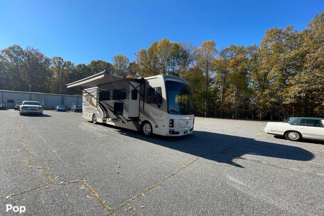 2015 Ambassador 38dbt