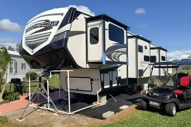 2020 Brookstone 344FL