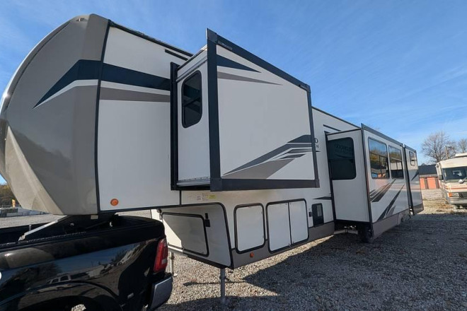 2022 Wildwood 356QB Heritage Glen Series