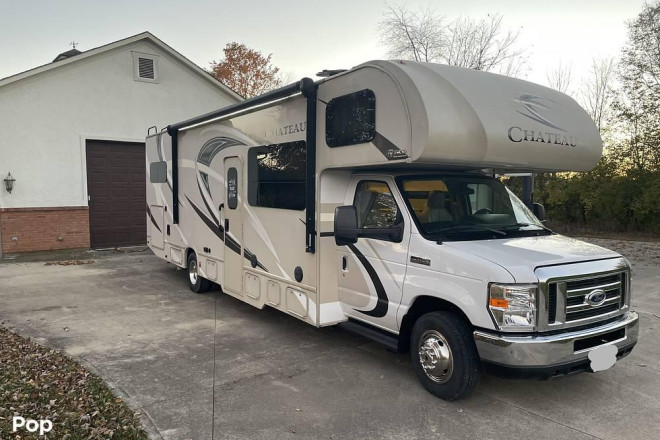 2018 Chateau 31W