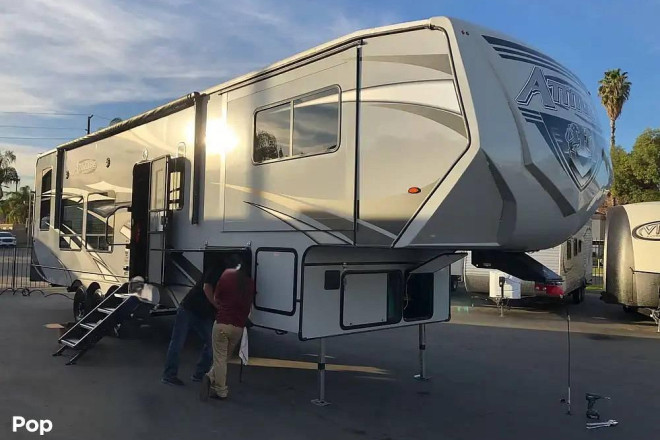 2020 Attitude 3218MM Toy Hauler