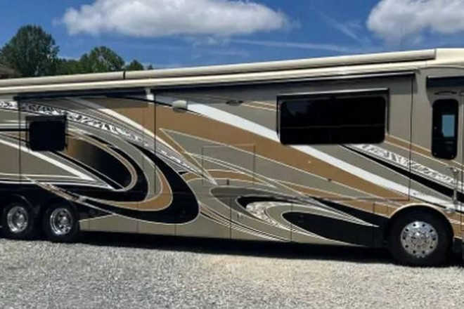 2016 Anthem M-44B 450hp Cummins