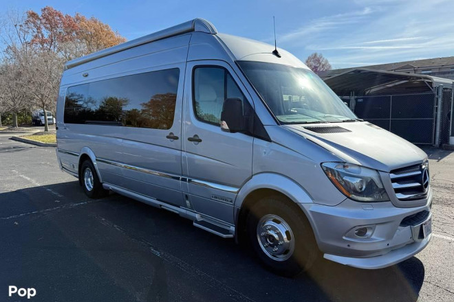 2019 Interstate Series EXT Grand Tour