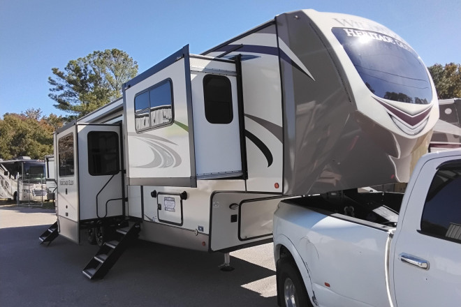 2021 Wildwood Heritage Glen 378fl