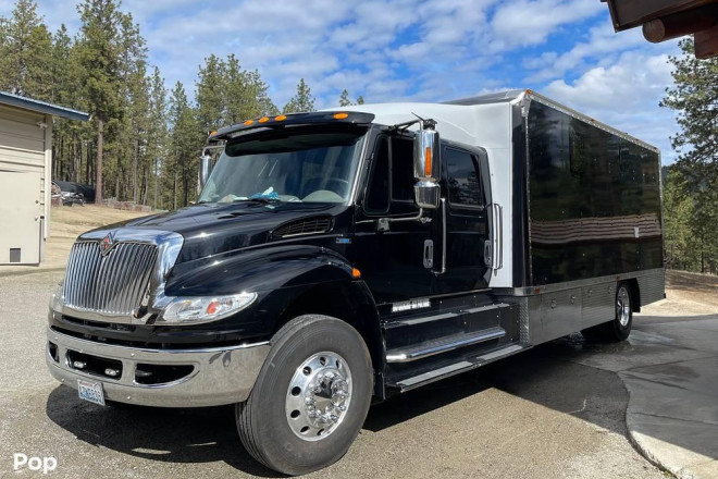 2009 Other 4400 Custom BOX TRUCK CONVERSION