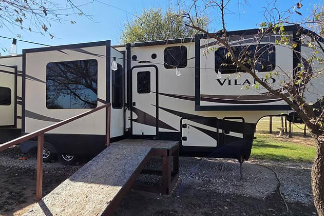 2017 Vilano 375FL