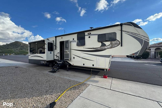2018 Solitude 377MBS